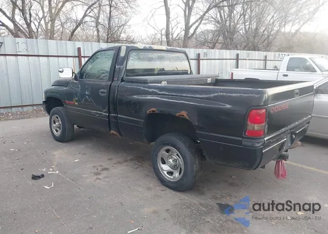 1995 Dodge Ram 1500 z USA, uszkodzony, nr VIN 1B7HF16Y8SS336572